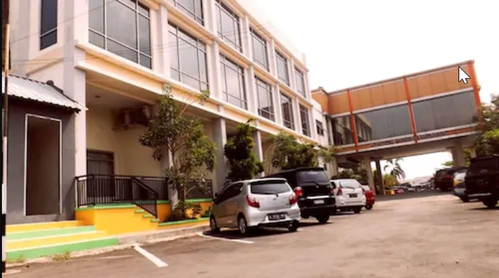 Mandarin Hotel Pekalongan 3/51