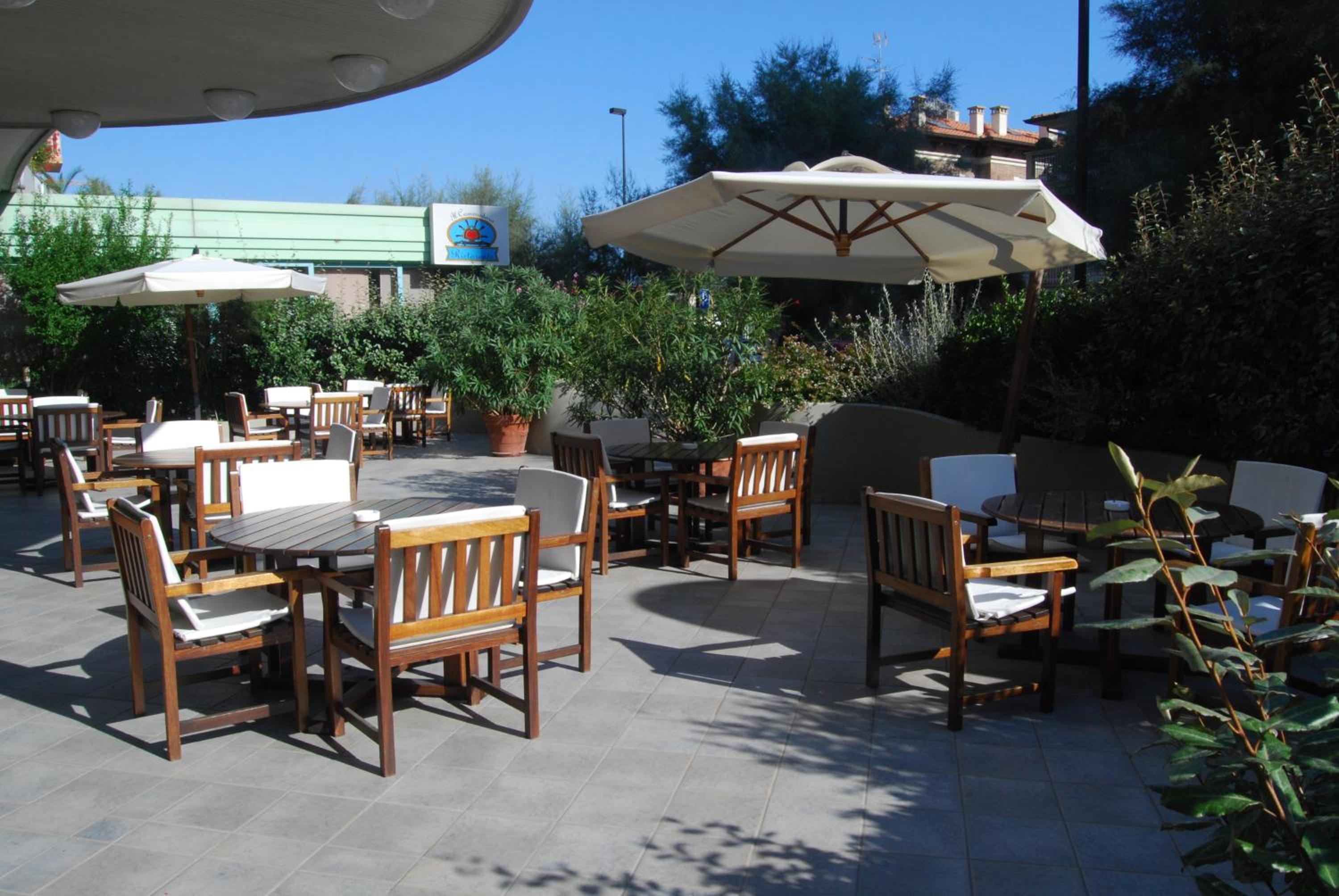 Hotel Caravelle Pesaro 32/44