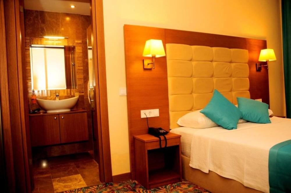 Hotel Liona 25/54