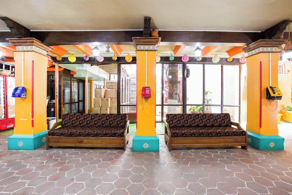 OYO Hotel Maria Teresa Inn 32/39