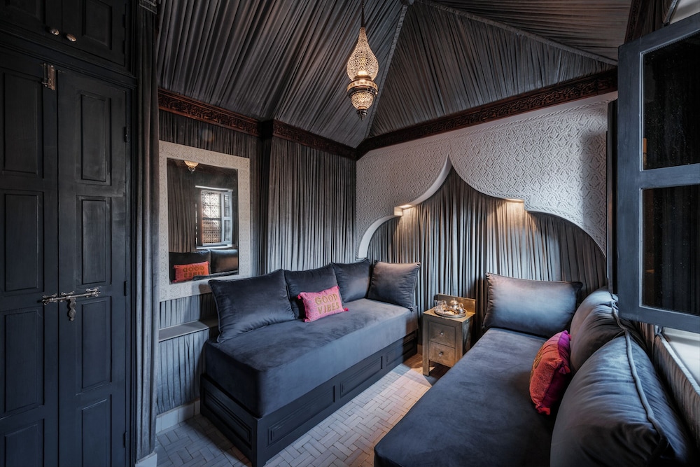 Riad Star 12/50