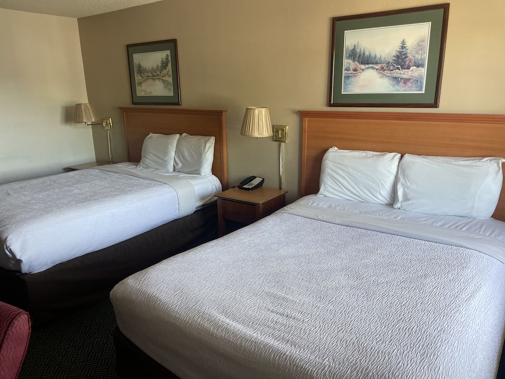 Skyway Inn SeaTac 19/58