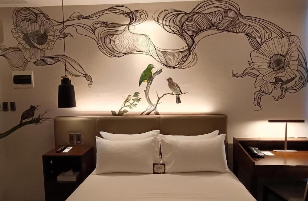 The Henry Hotel Roost Bacolod 9/93