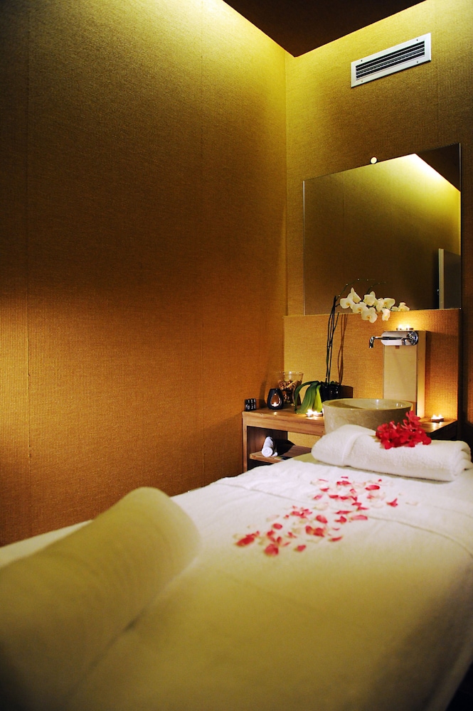 Sikyon Coast Hotel Resort 10/50