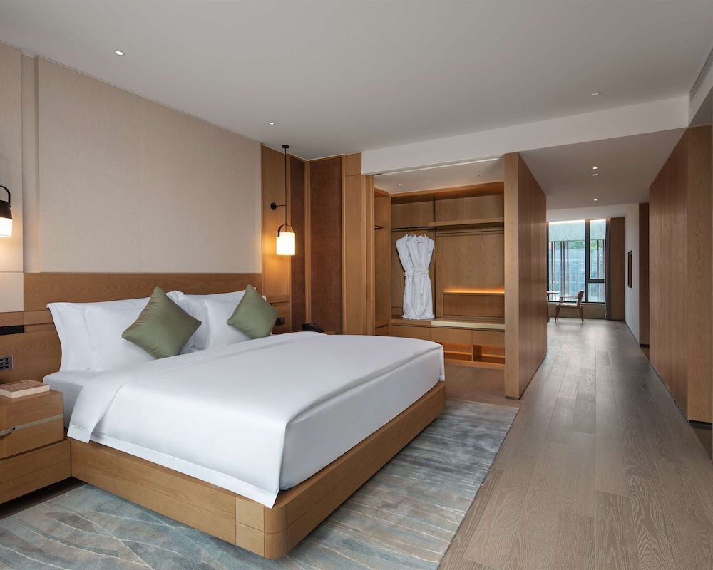 Grand WUJI Hotel, in The Unbound Collection by Hyatt 9/50