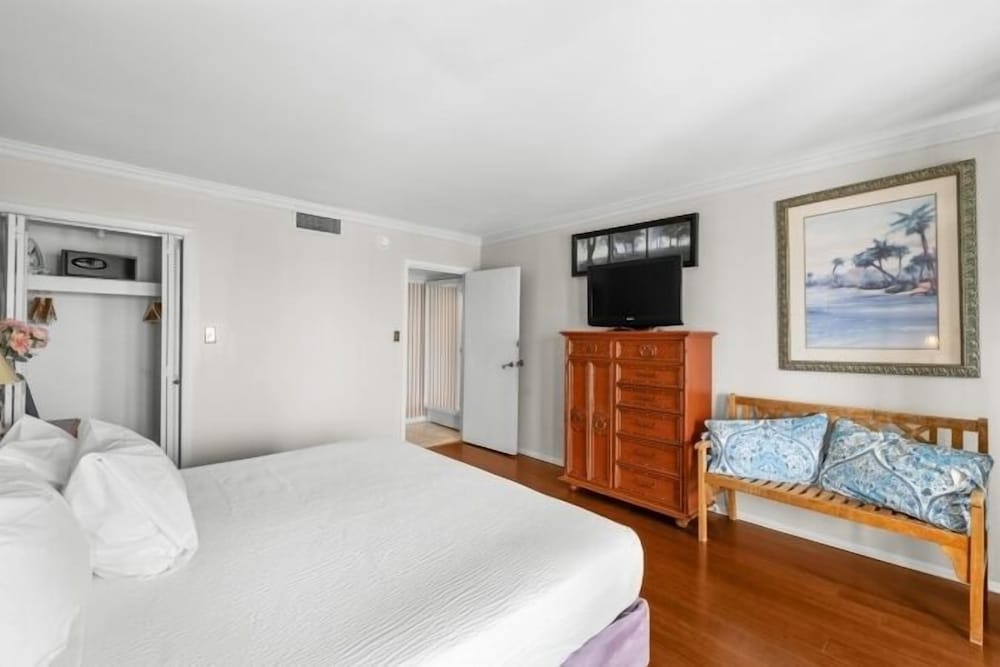 1 Bedroom, Penthouse, King Bed, Ocean Front