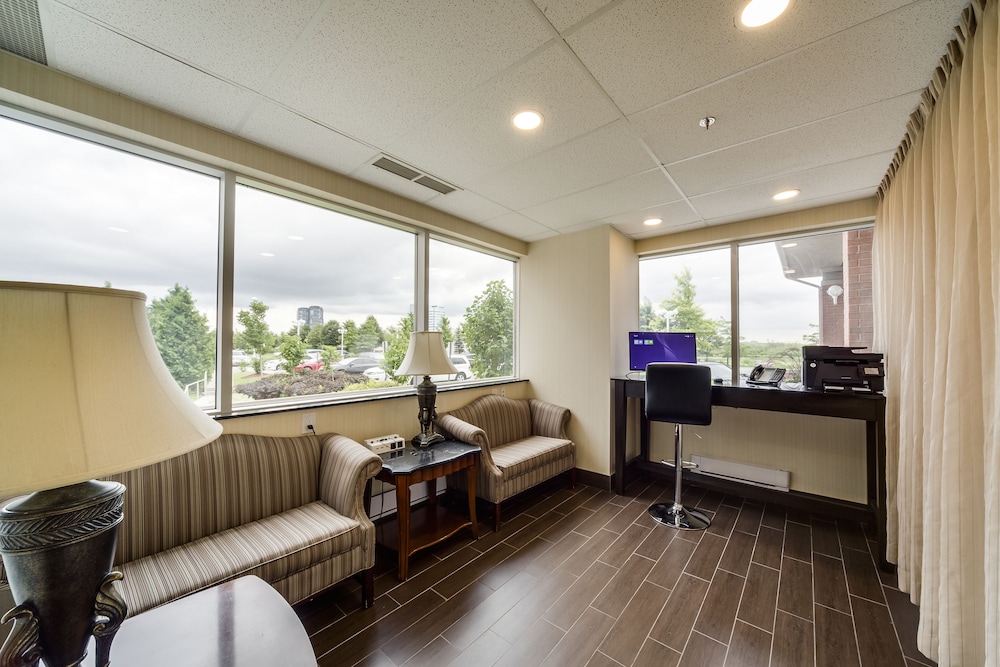 Monte Carlo Inn Vaughan Suites 47/65