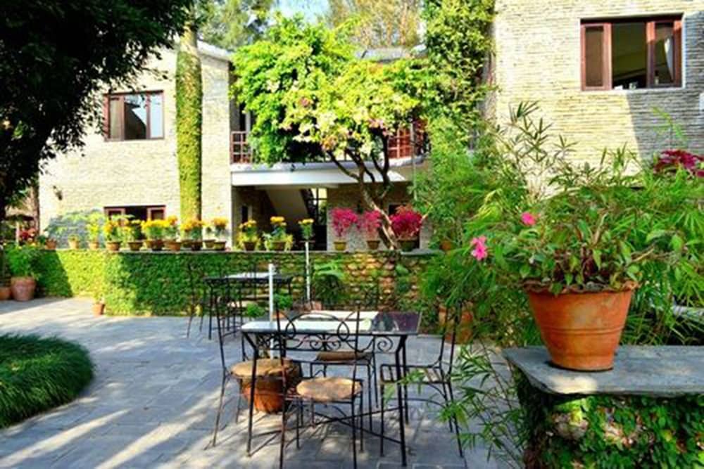 Mums Garden Resort 31/34