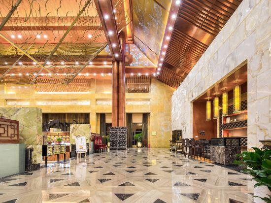 River & Holiday Grand Rezen Hotel YunYang 8/56