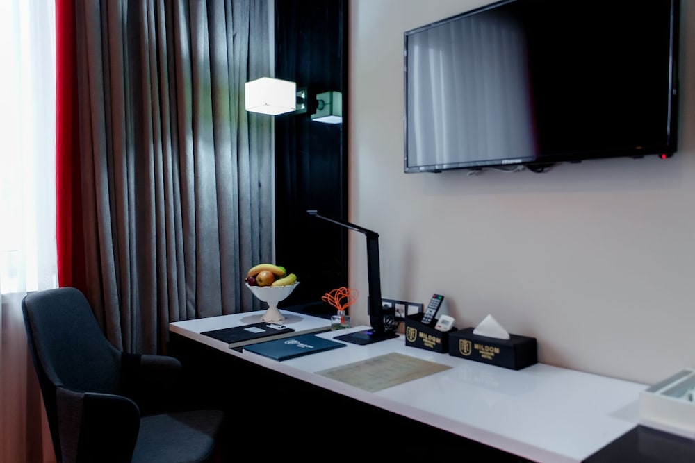 Mildom Premium Hotel 42/45