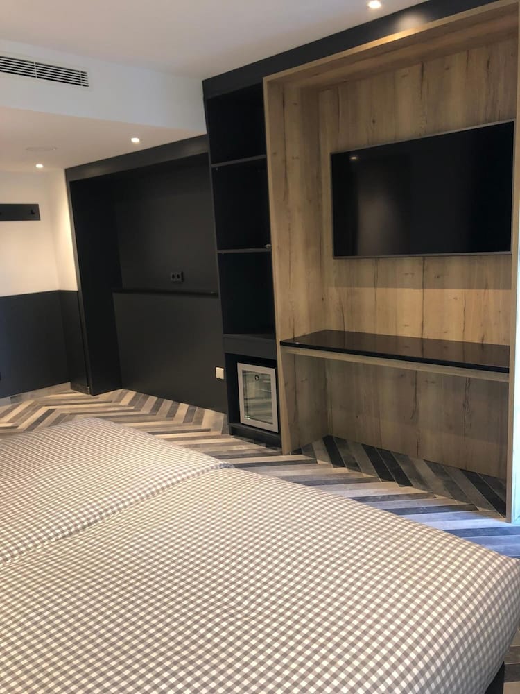MUNICH DELUXE 16/40