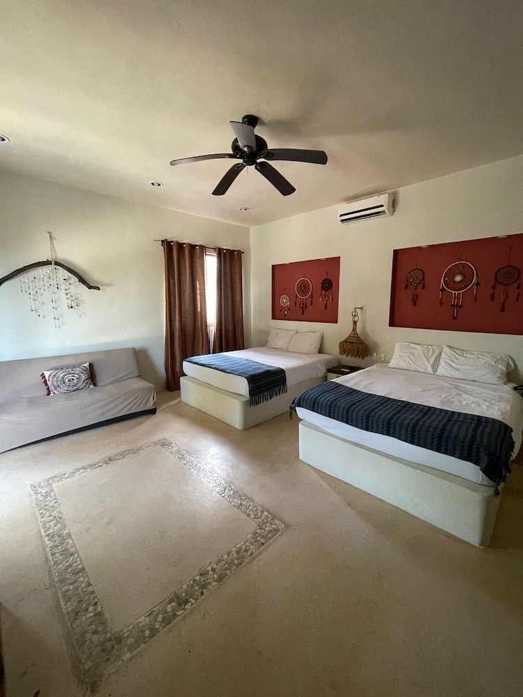 La Puerta Azul Beachfront Adults Only 4/50