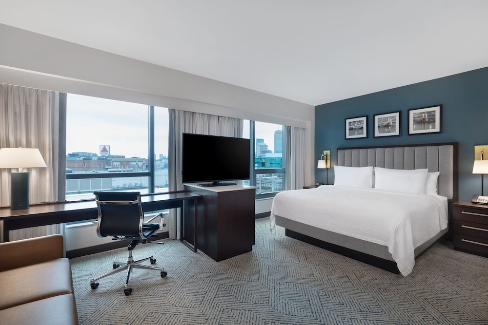 Studio, Suite, King Bed, Sofa, Accessible