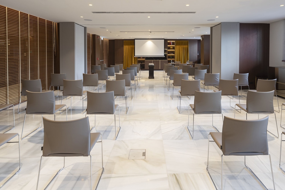 Melia Milano Hotel 65/70