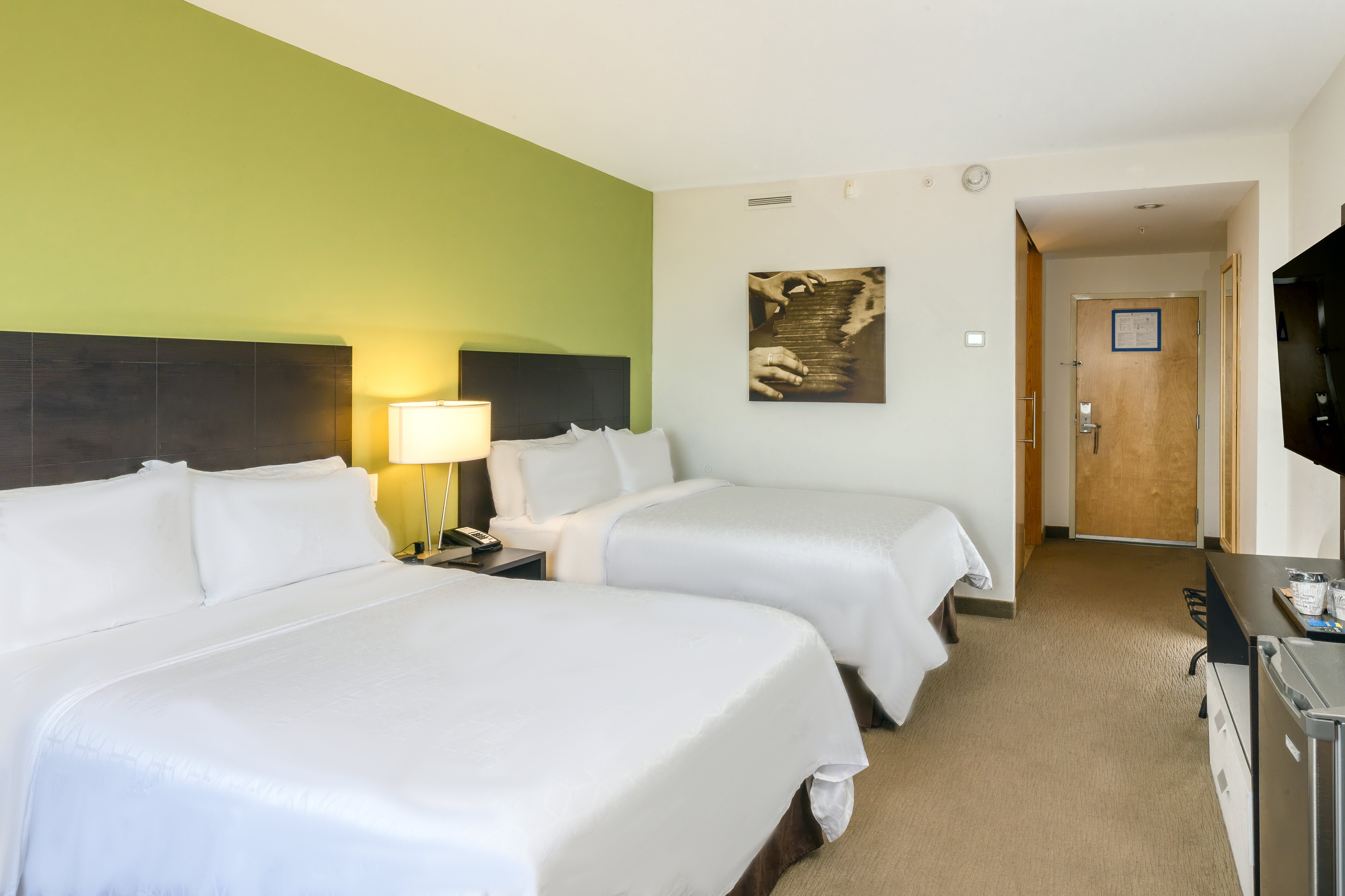 Holiday Inn Express Managua 14/75