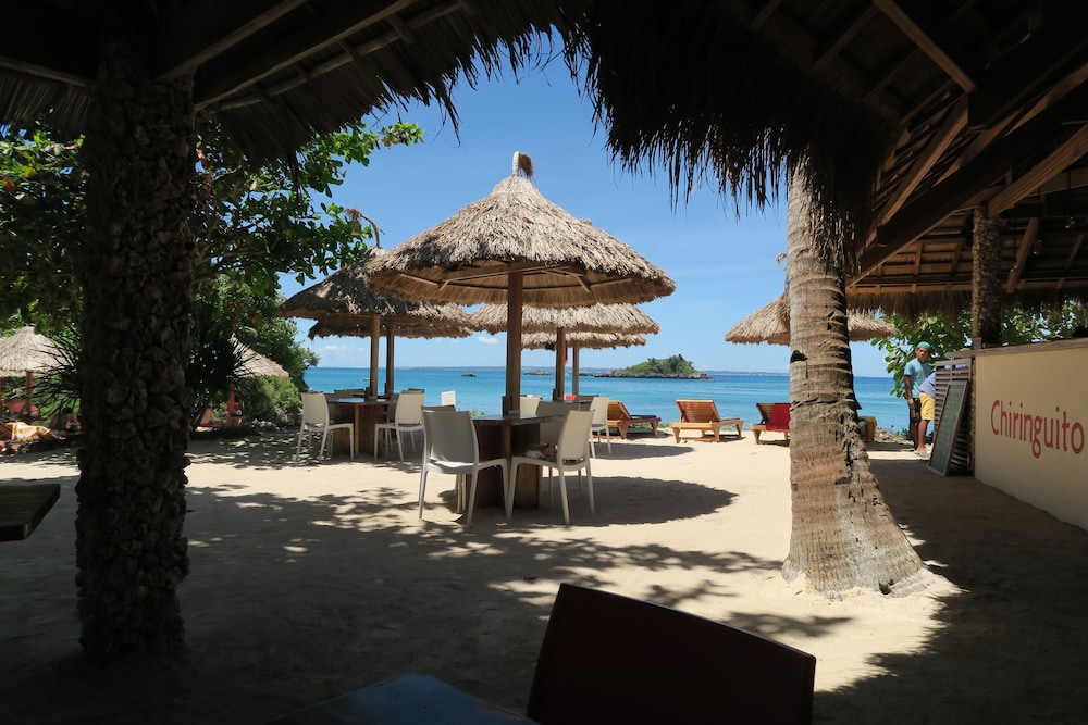 Tepanee Beach Resort 60/63