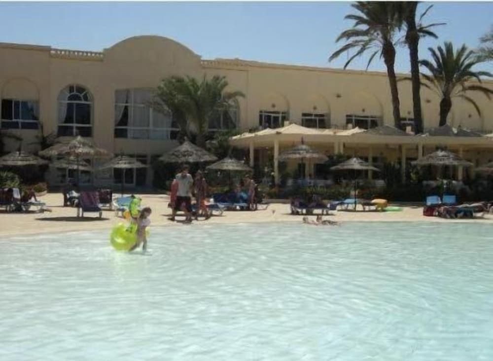 Zephir Hotel & Spa 58/62