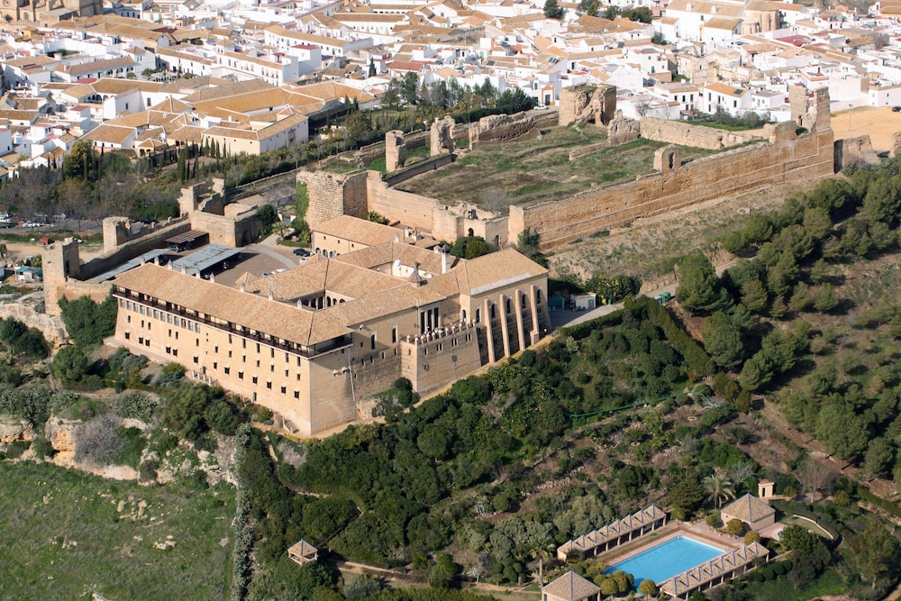 Parador De Carmona 34/40