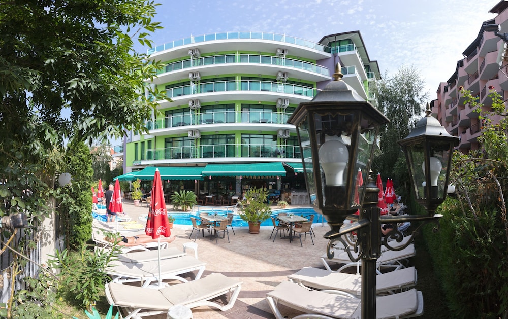 Hotel L&B Sunny Beach 40/50
