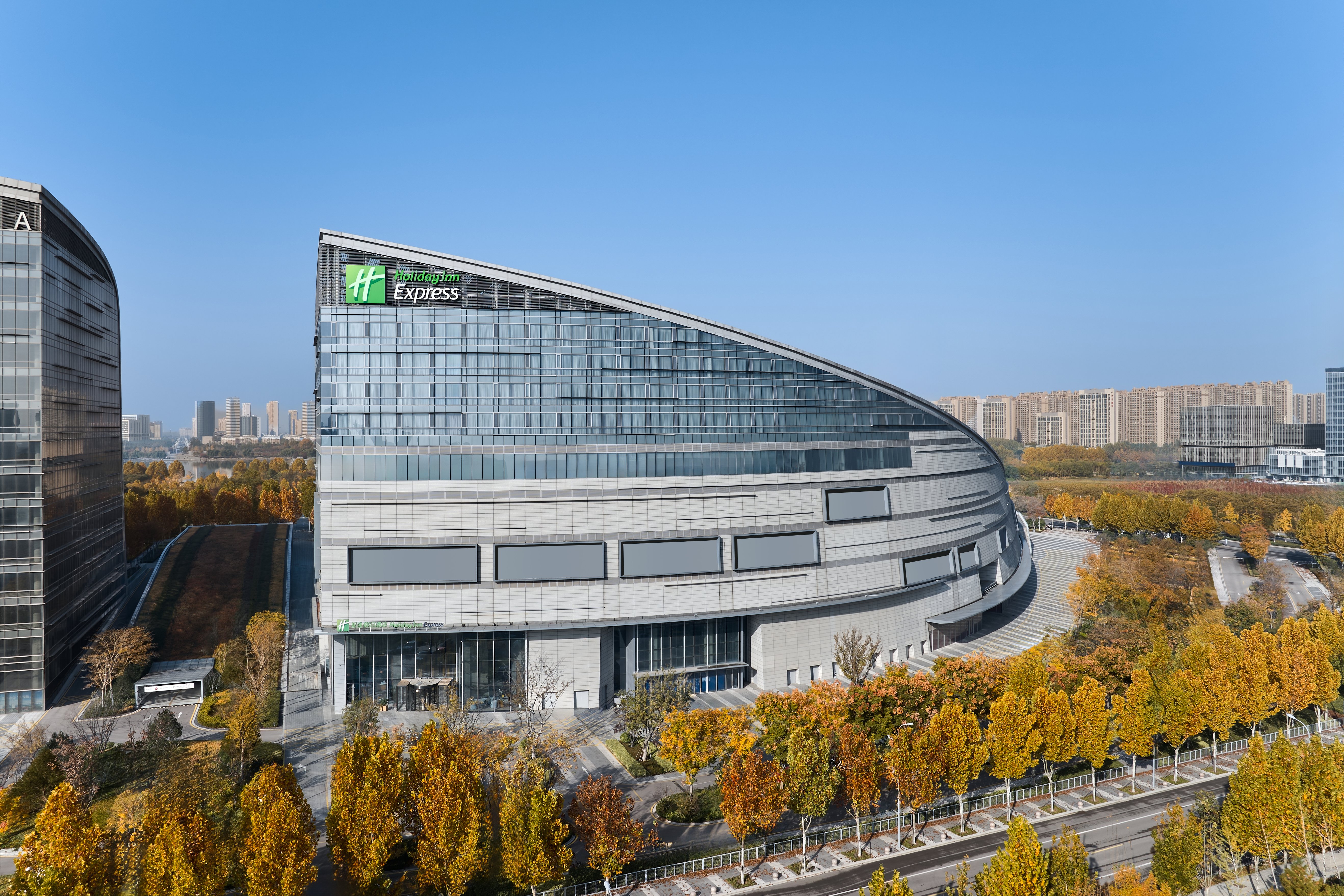 Holiday Inn Express Jining Cultural Center 3/46