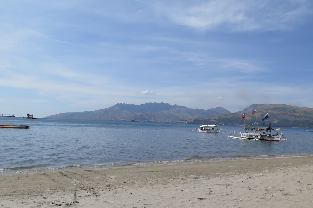 Blue Rock Beach Resort 53/67