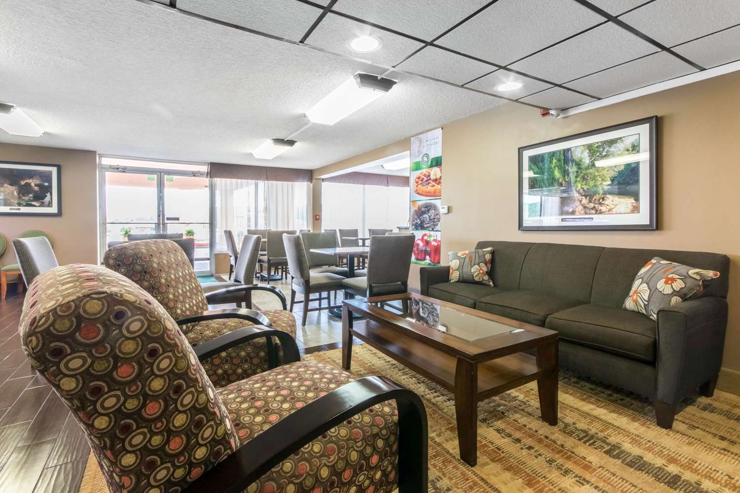Quality Inn & Suites Horse Cave - Cave City 27/39