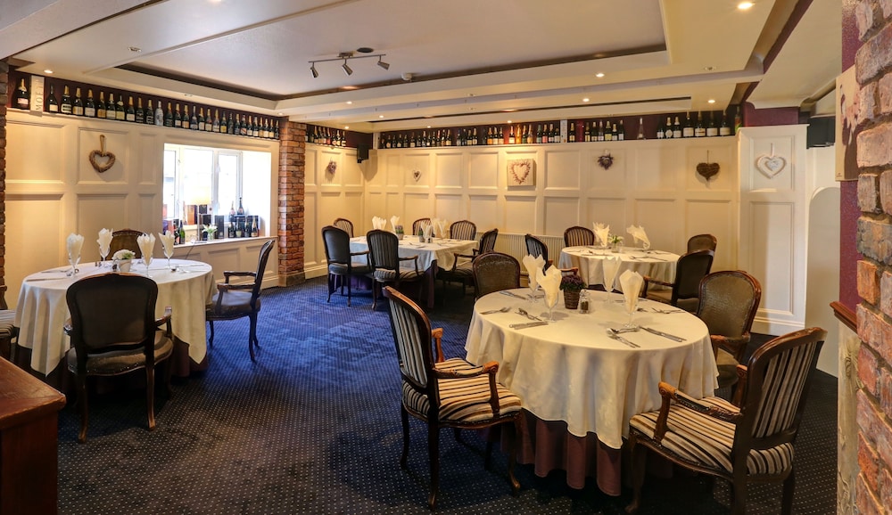 Manor Court Hotel 26/46