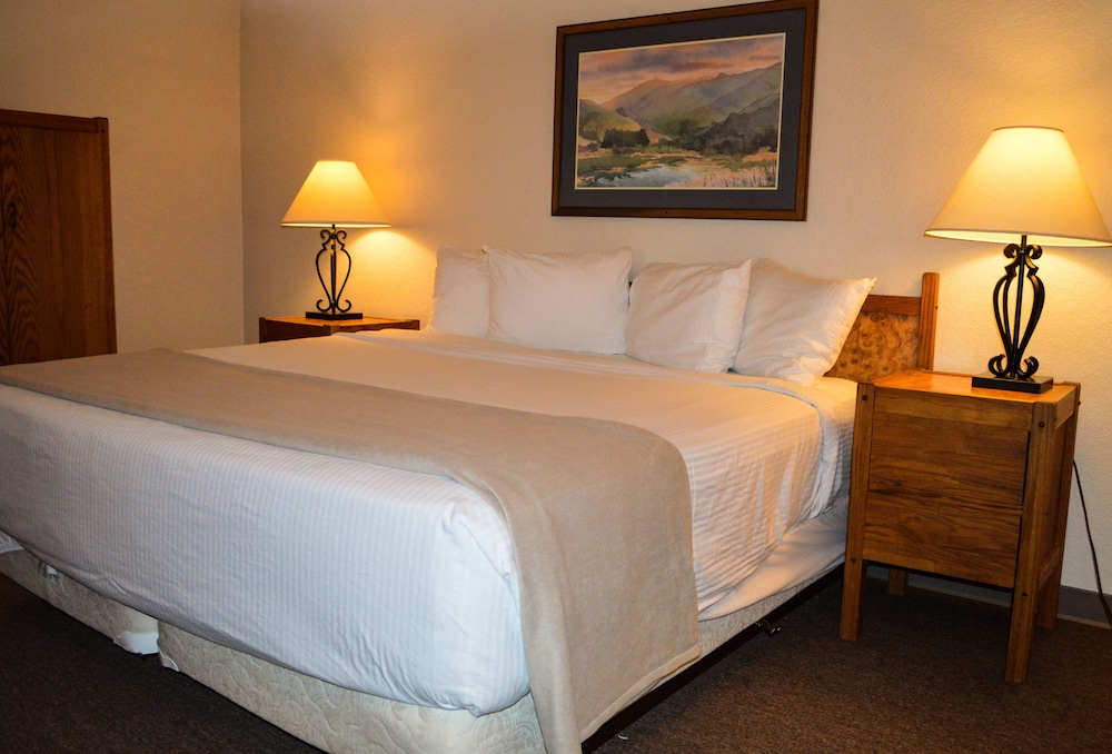 Inn at SilverCreek 16/75