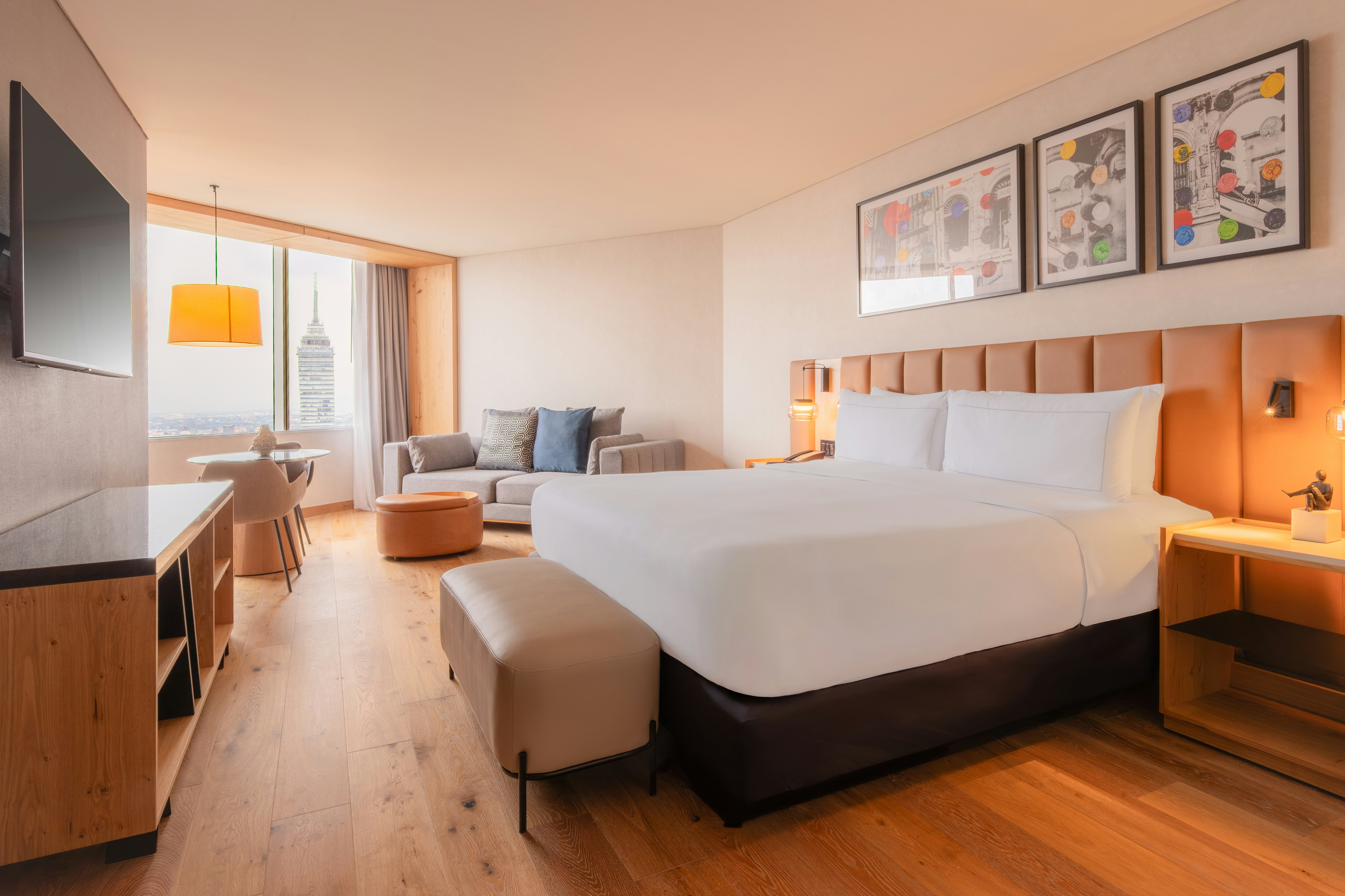 Hilton Mexico City Reforma 8/50