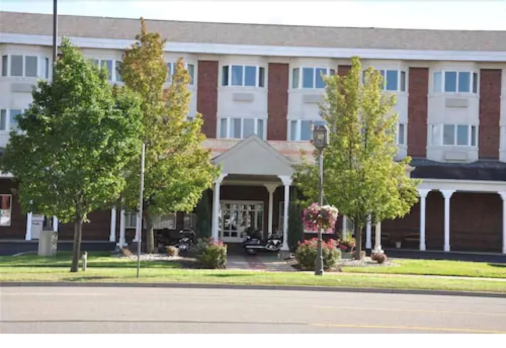 The Comstock Inn And Conference Center 17/31