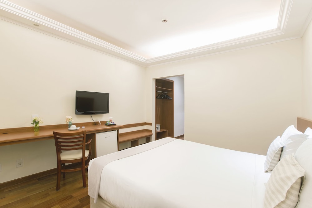 Vinhedo Plaza Hotel 16/75