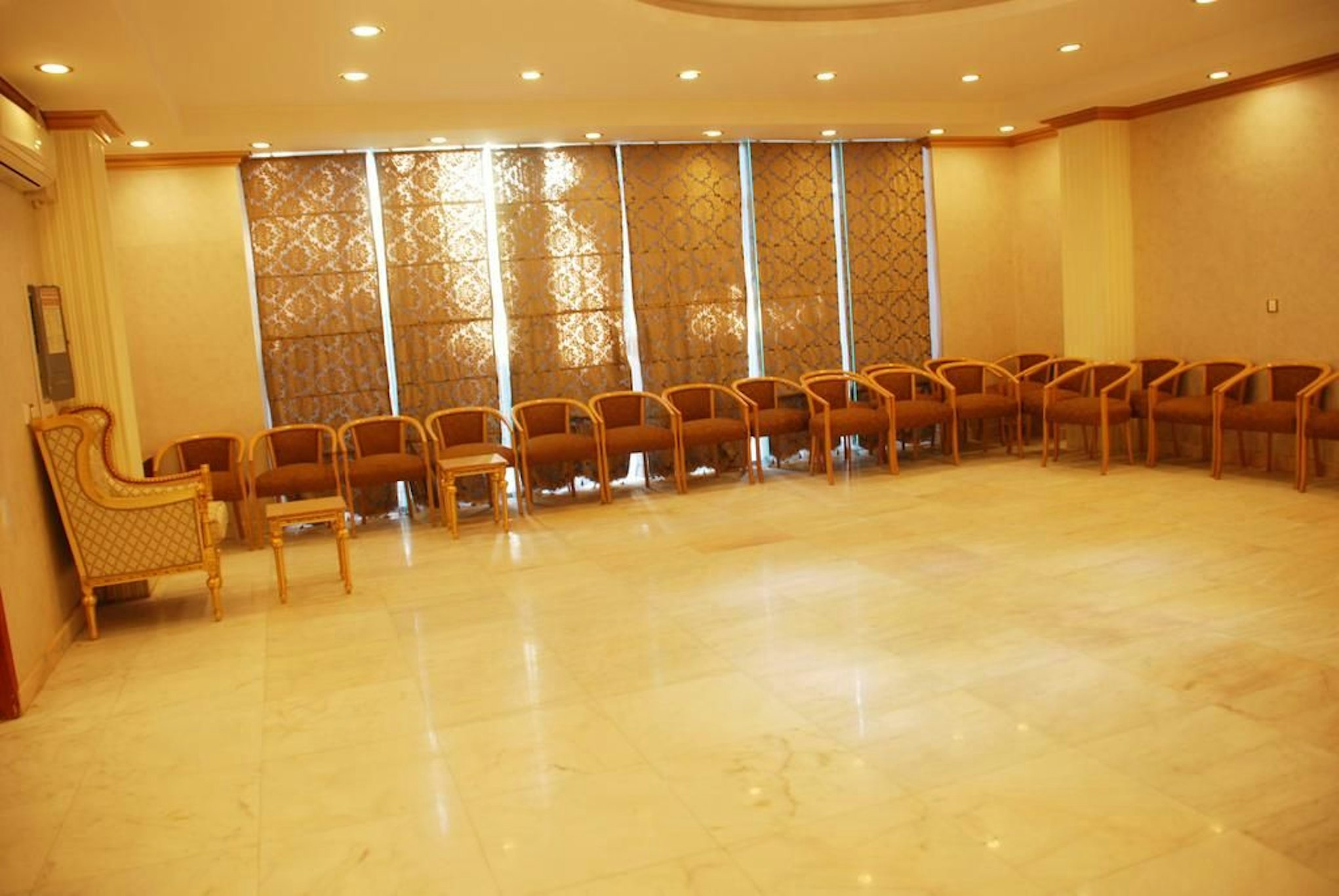 فندق جلوريا إن نجران(Alrabea Hotel) 15/32