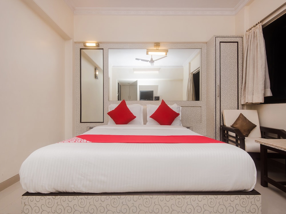 Hotel O Solitaire 12/25