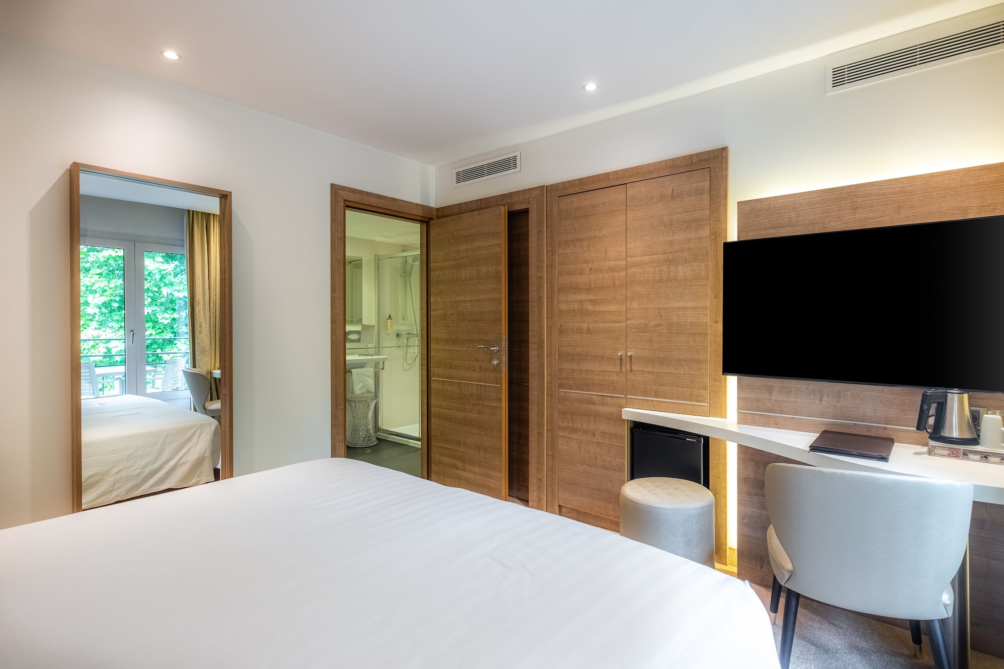 rooms
