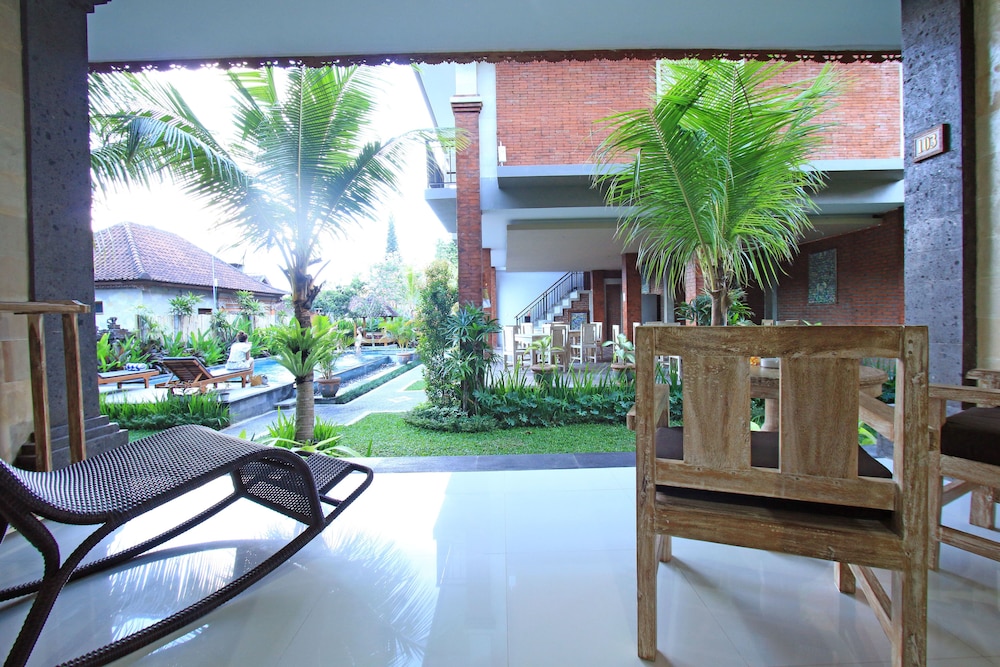 Batu Empug Ubud Cottage 35/40