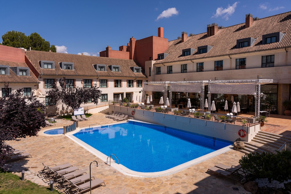 Hotel Antequera Hills 64/70