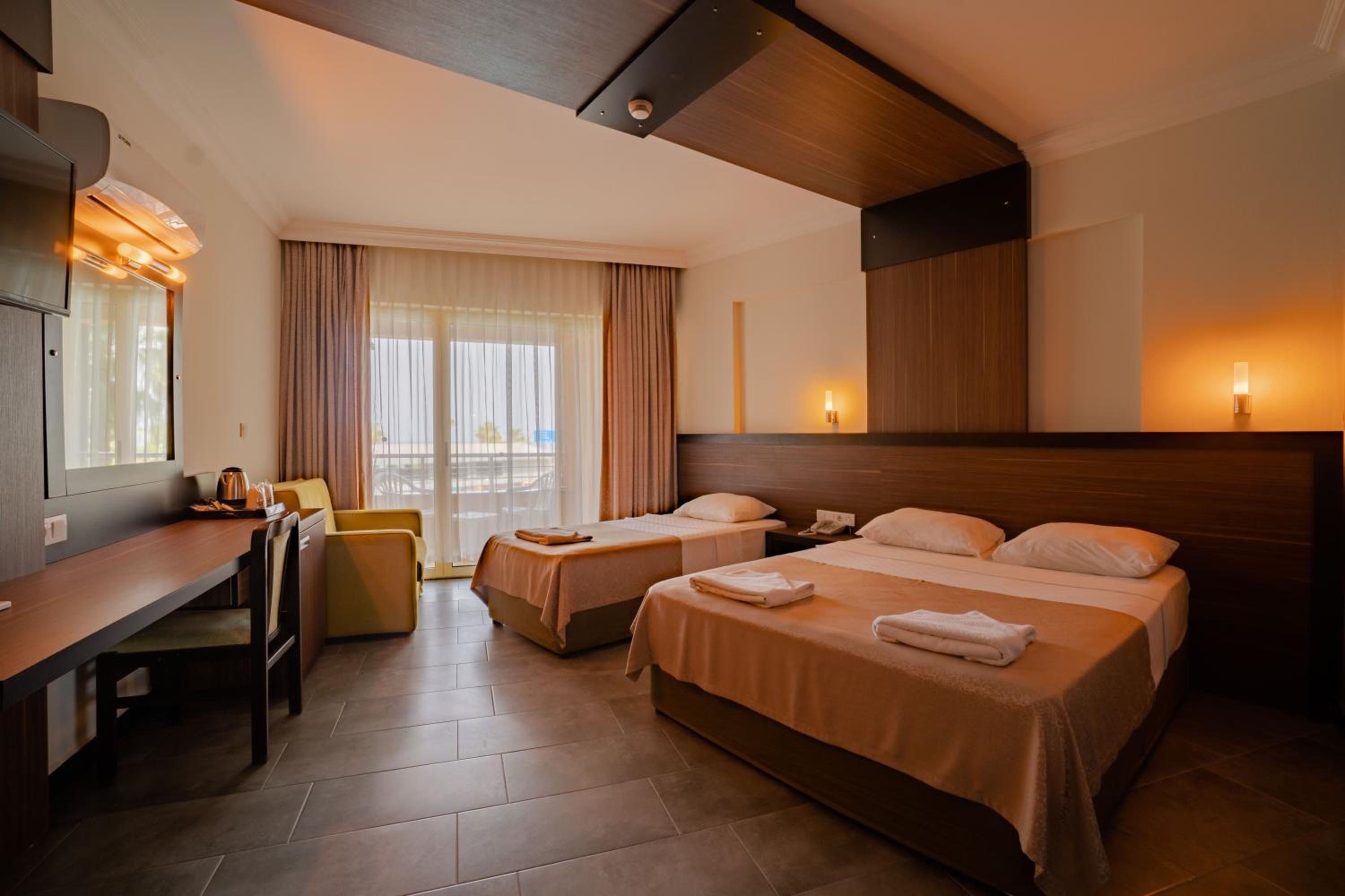 غرفة قياسية بسرير مزدوج أو سريرين منفصلين، SENZA Grand Santana Hotel 3/10