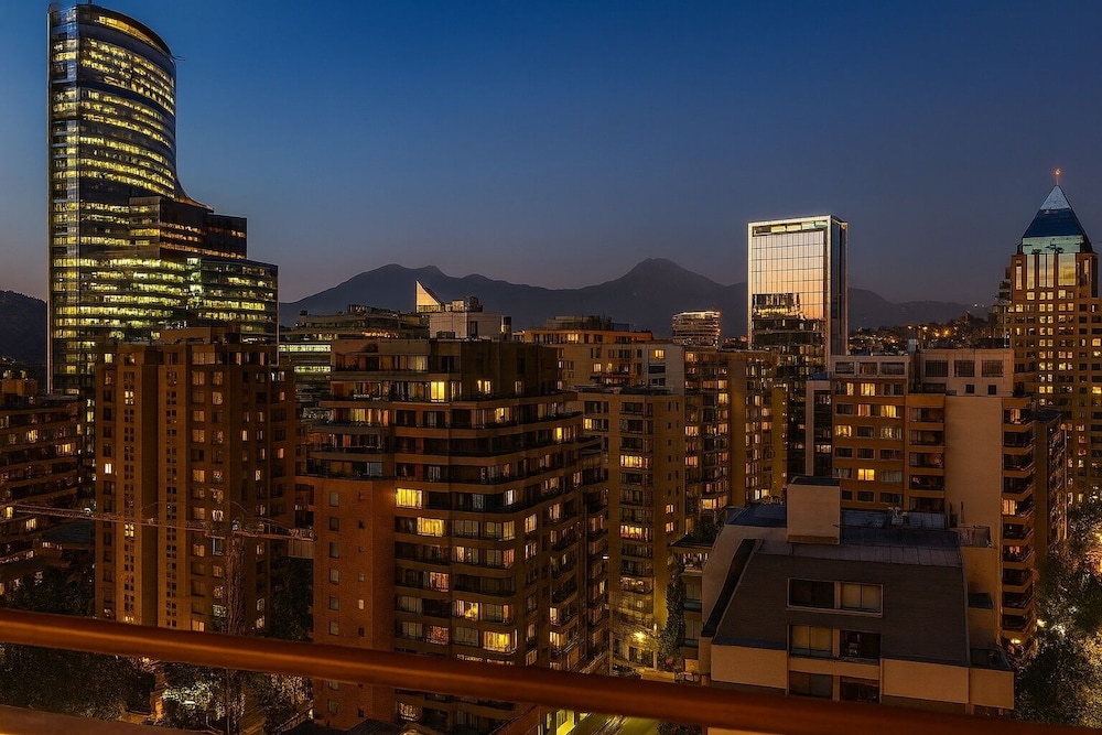 Apartamentos Costanera Centre 45/50