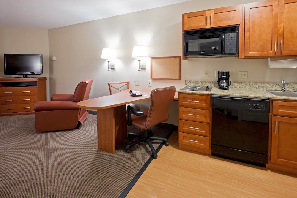 Candlewood Suites Williamsport 59/77