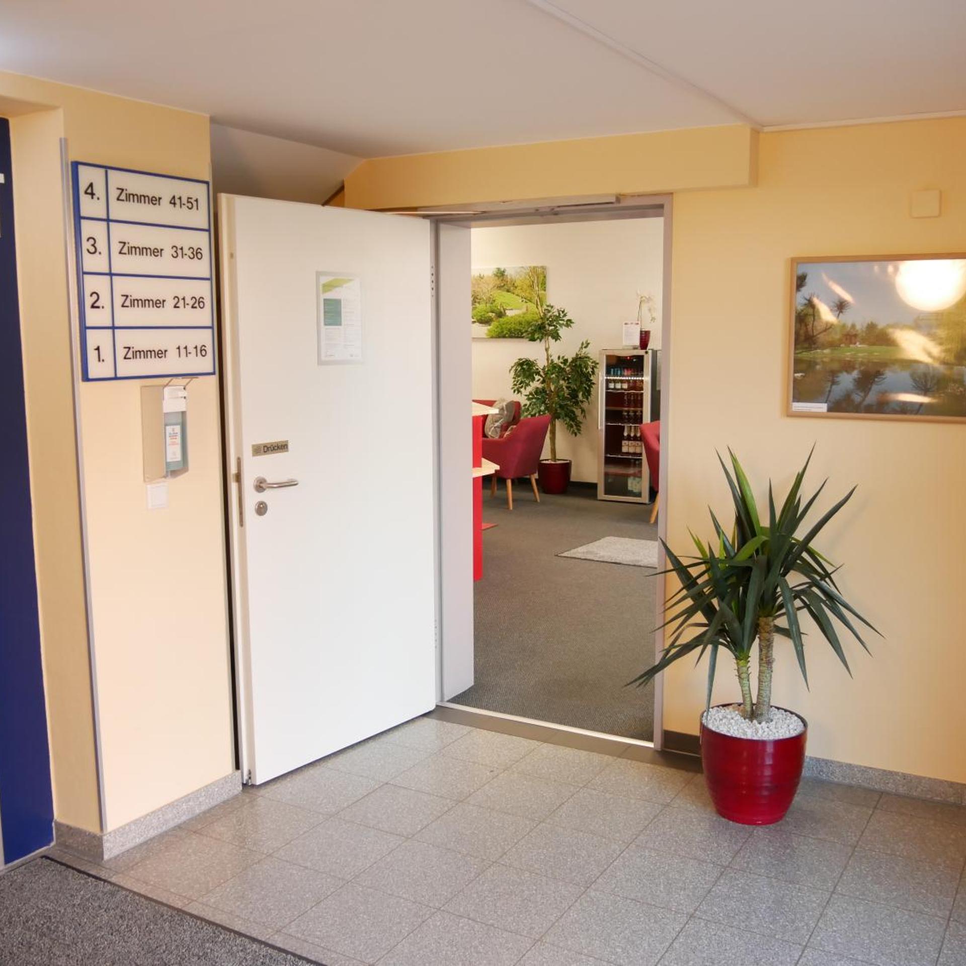 Parkhotel Marzahn 7/50