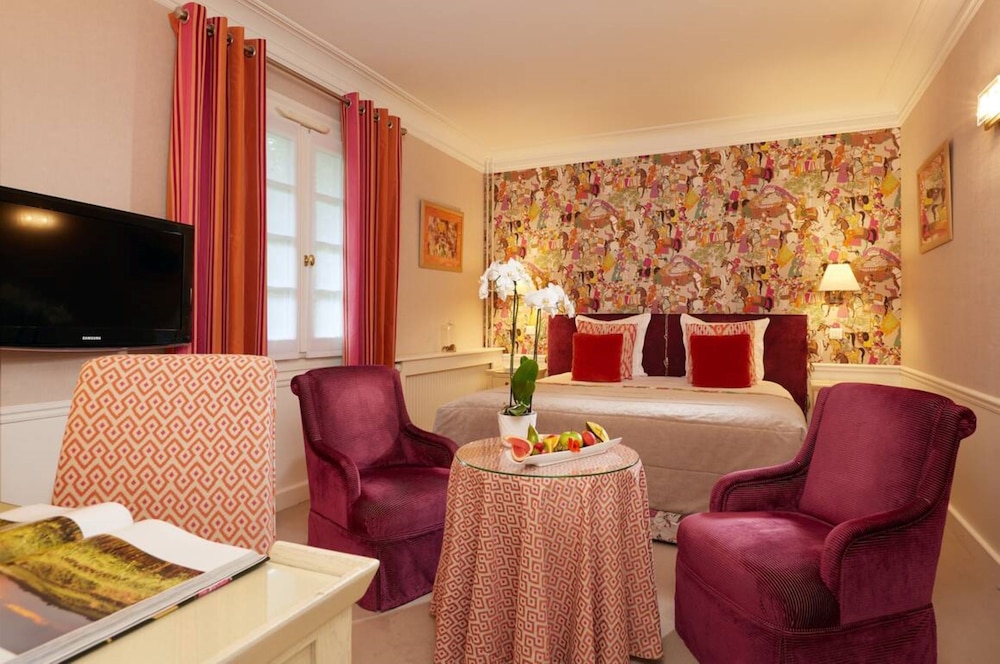 Hostellerie La Briqueterie 50/83