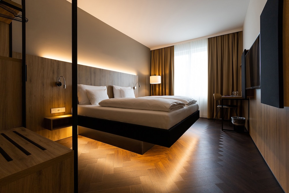 STANDARD, DOUBLE BED