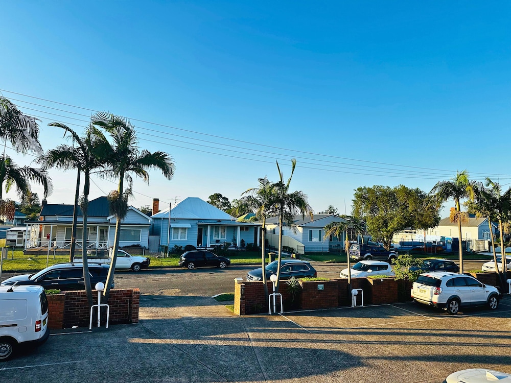 Aussie Rest Motel 61/72