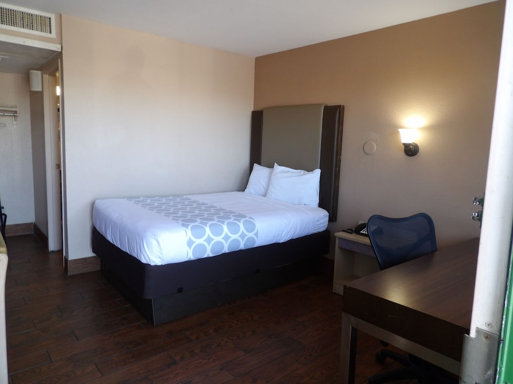 Standard, Double Bed, Accessible