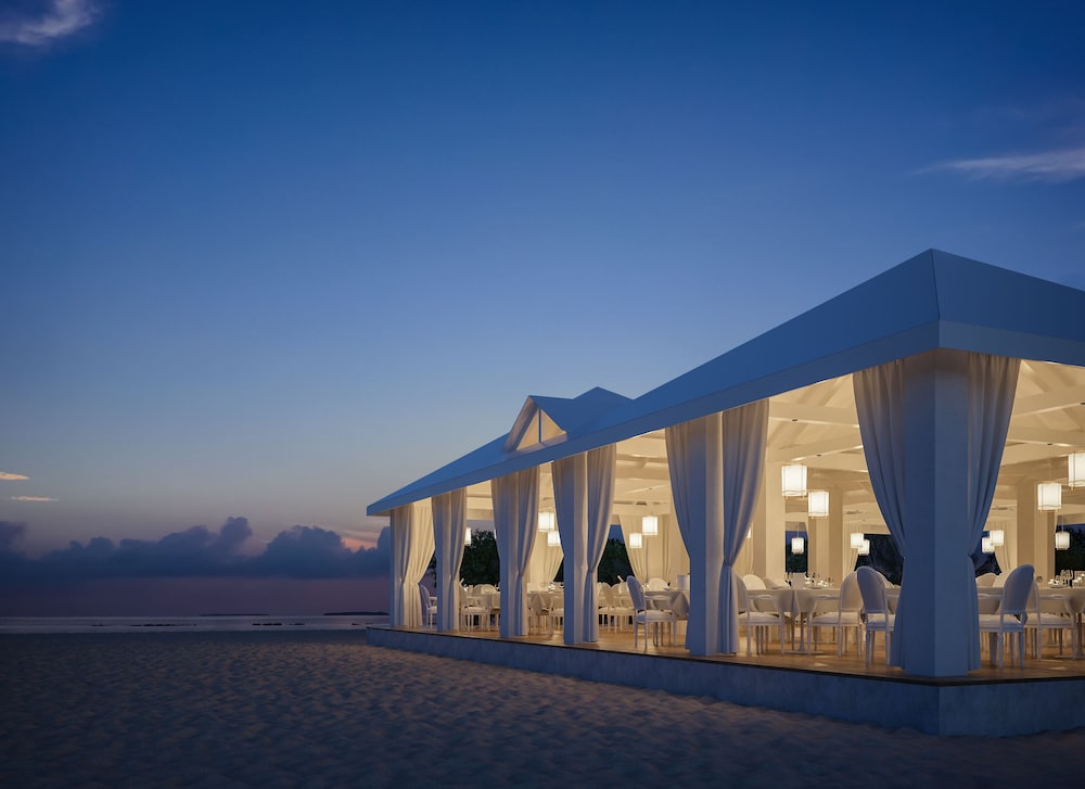 Sandies Bathala Maldives in Bathala Island