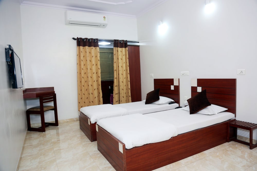 Hotel Jyoti 26/49