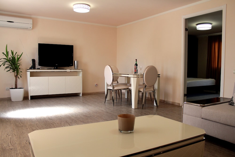 Cross Resort Yerevan 38/50