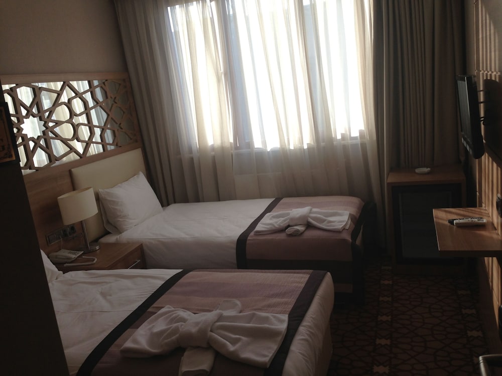 Prens Hotel 14/32
