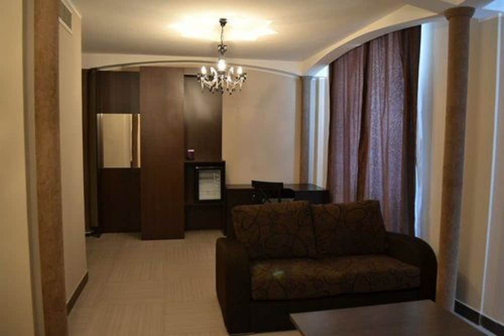 Hotel Jardy 36/56