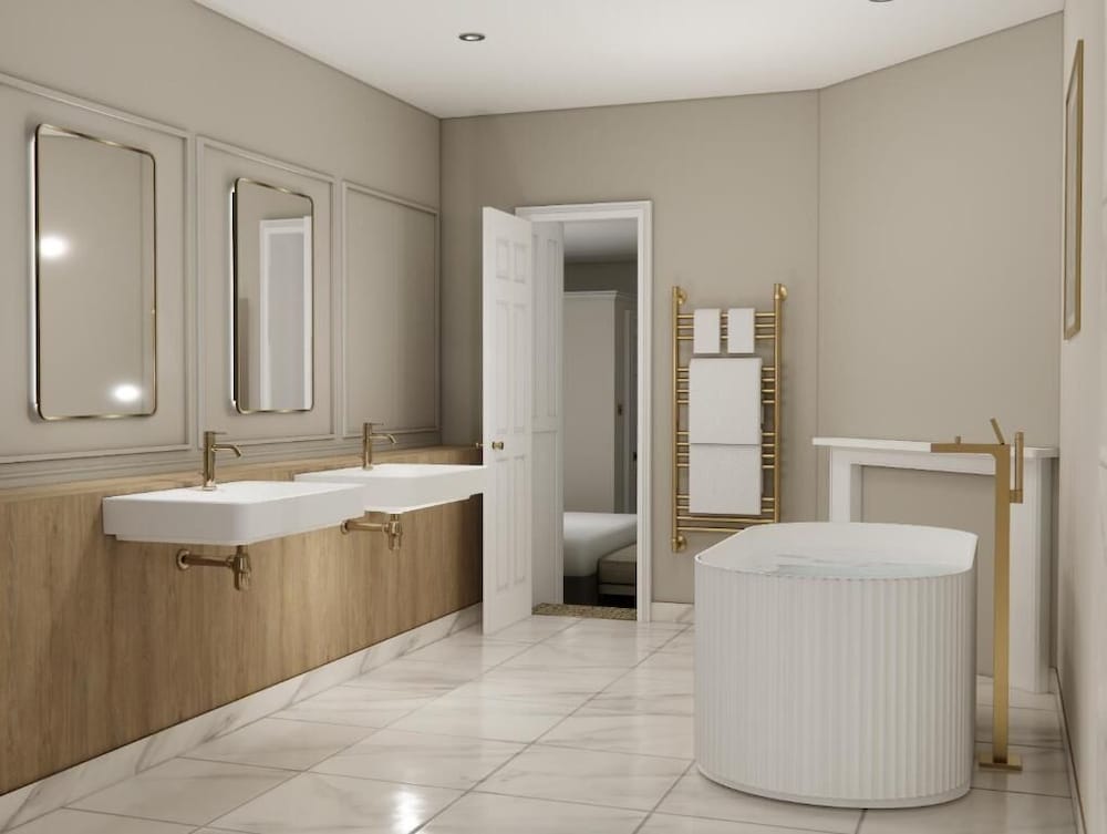 Superior, King Bed, Bathtub